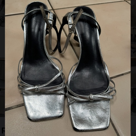 Tony Bianco Charm Heels in Silver Foil in Size 8.5 - Picture 2 of 9